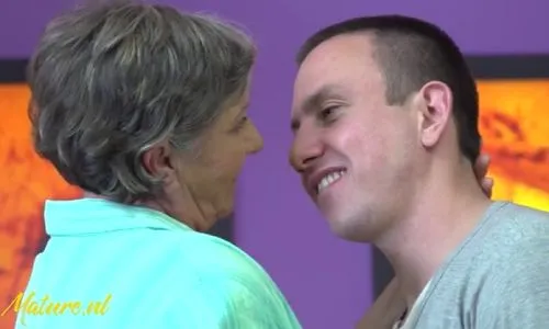 Бабушка и внук: Куни, ми…